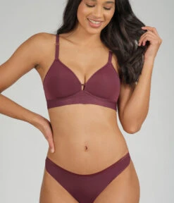 Outlet No Wire Bras Store -Outlet No Wire Bras Store 2 on model front1 spacer bra plum