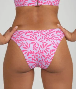 The Swim Cheeky Bottom: Retro Palm Print -Outlet No Wire Bras Store 3 on model back cheeky bottom retro balm