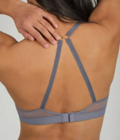 The Deep V No-Wire Push-Up: Smoke -Outlet No Wire Bras Store 3 on model back deep v nwpu smoke