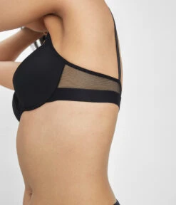 The No-Wire Push-Up: Jet Black -Outlet No Wire Bras Store 3 on model front2 no wire push up jet black