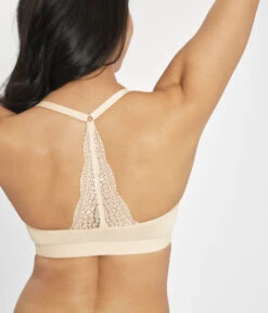 The Front Close T-Shirt Bra: Toasted Almond -Outlet No Wire Bras Store 5 on model back front close tshirt bra toasted almond