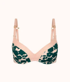 The No-Wire Push-Up: Retro Blooms -Outlet No Wire Bras Store 5 on model front nwpu retro bloom