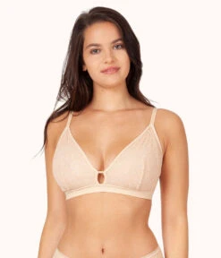 The Palm Lace Busty Bralette: Toasted Almond -Outlet No Wire Bras Store sizeswap 2 1 front palm lace busty bra