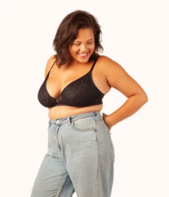 The Palm Lace Busty Bralette: Jet Black -Outlet No Wire Bras Store sizeswap 3 2 side palm lace busty bra